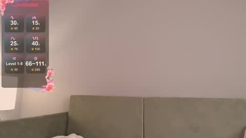 Ray  New video in bio online show from 02-09-25, 05:43