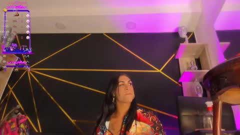 Snapshot of sexwildlatin chatting on 10-11-25, 08:18 Tifanny Benitez online show from 10-11-25, 08:18