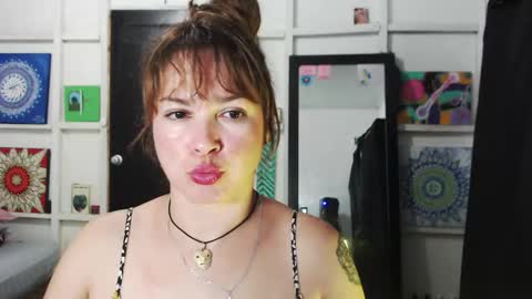 CHIARA   online show from 10-20-25, 08:20