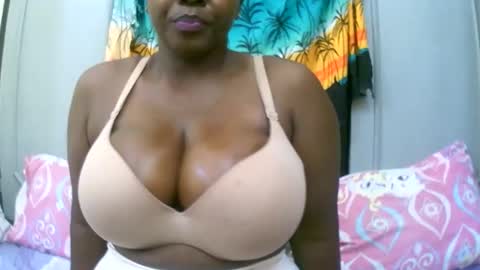 sexxi_ebony online show from 11-23-25, 02:17