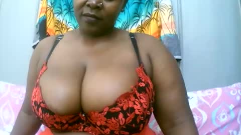Snapshot of sexxi_ebony chatting on 02-15-26, 07:51 sexxi_ebony online show from 02-15-26, 07:51