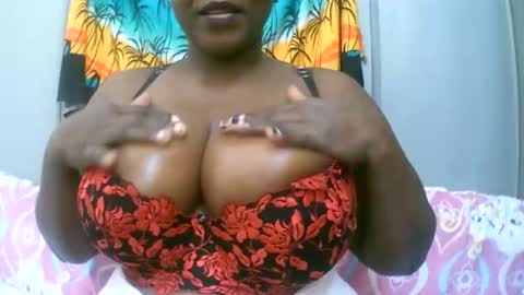 Snapshot of sexxi_ebony chatting on 02-16-26, 11:39 sexxi_ebony online show from 02-16-26, 11:39