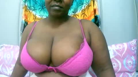 Snapshot of sexxi_ebony chatting on 02-18-26, 03:46 sexxi_ebony online show from 02-18-26, 03:46