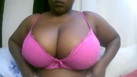 Snapshot of sexxi_ebony chatting on 03-16-26, 09:02 sexxi_ebony online show from 03-16-26, 09:02
