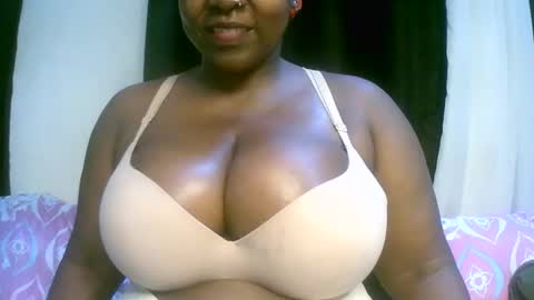 Snapshot of sexxi_ebony chatting on 04-10-26, 06:45 sexxi_ebony online show from 04-10-26, 06:45