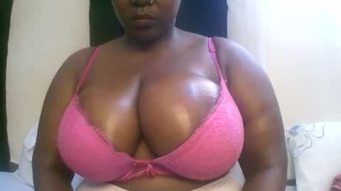 Snapshot of sexxi_ebony chatting on 04-21-26, 08:09 sexxi_ebony online show from 04-21-26, 08:09