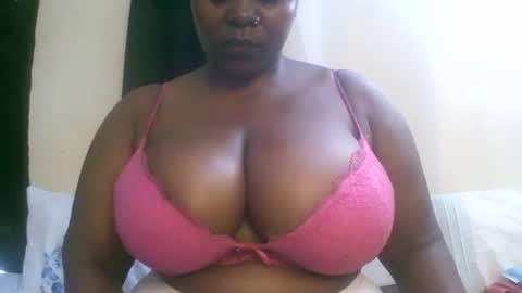 Snapshot of sexxi_ebony chatting on 04-22-26, 08:17 sexxi_ebony online show from 04-22-26, 08:17
