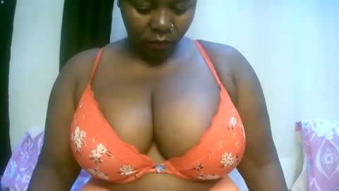 Snapshot of sexxi_ebony chatting on 04-27-26, 03:15 sexxi_ebony online show from 04-27-26, 03:15
