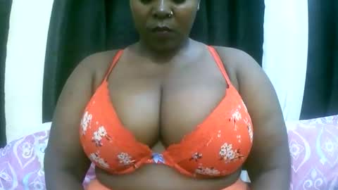Snapshot of sexxi_ebony chatting on 05-09-26, 08:52 sexxi_ebony online show from 05-09-26, 08:52