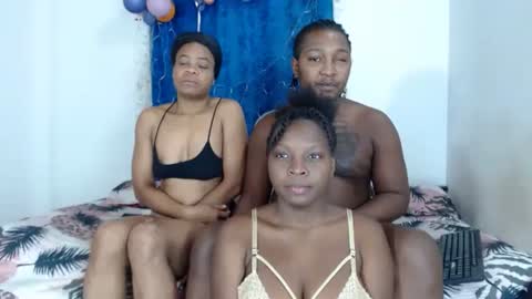 Snapshot of sexxxtreeme_ chatting on 01-22-25, 08:07 sexxxtreeme_ online show from 01-22-25, 08:07