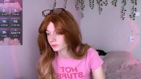 Snapshot of sexxxyalice chatting on 09-09-25, 11:10 Alice 3 online show from 09-09-25, 11:10