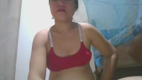 Snapshot of sexxxymomsh chatting on 03-08-26, 08:01 sexxxymomsh online show from 03-08-26, 08:01