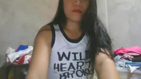 Snapshot of sexxxymomsh chatting on 04-04-26, 02:43 sexxxymomsh online show from 04-04-26, 02:43