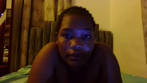 Snapshot of sexxy_beiby chatting on 02-14-26, 02:19 sexxy_beiby online show from 02-14-26, 02:19