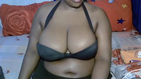 Snapshot of sexxy_brii chatting on 10-29-25, 07:43 sexxy_brii online show from 10-29-25, 07:43