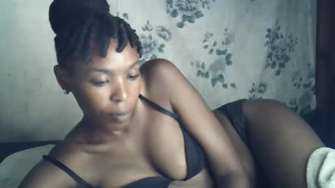 Snapshot of sexxy_curvy23 chatting on 02-28-26, 06:20 sexxy_curvy23 online show from 02-28-26, 06:20