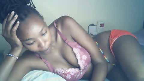 Snapshot of sexxy_curvy23 chatting on 04-16-26, 04:02 sexxy_curvy23 online show from 04-16-26, 04:02
