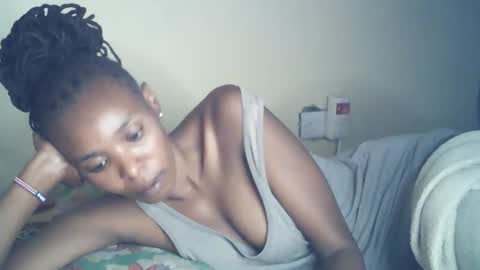 Snapshot of sexxy_curvy23 chatting on 04-19-26, 02:11 sexxy_curvy23 online show from 04-19-26, 02:11