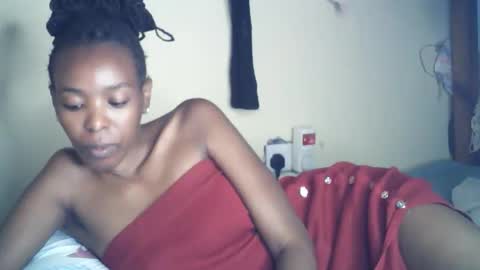 Snapshot of sexxy_curvy23 chatting on 05-05-26, 05:15 sexxy_curvy23 online show from 05-05-26, 05:15