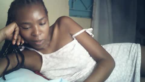 Snapshot of sexxy_curvy23 chatting on 06-29-26, 03:35 sexxy_curvy23 online show from 06-29-26, 03:35