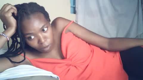 Snapshot of sexxy_curvy23 chatting on 07-05-26, 04:07 sexxy_curvy23 online show from 07-05-26, 04:07