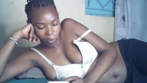 Snapshot of sexxy_curvy23 chatting on 07-20-26, 03:43 sexxy_curvy23 online show from 07-20-26, 03:43