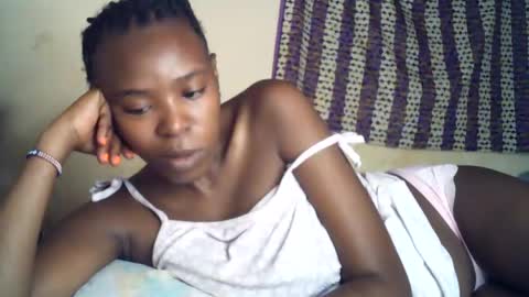 Snapshot of sexxy_curvy23 chatting on 08-08-26, 03:30 sexxy_curvy23 online show from 08-08-26, 03:30