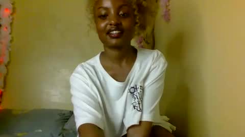 sexxy_daisyy online show from 11-13-25, 05:01