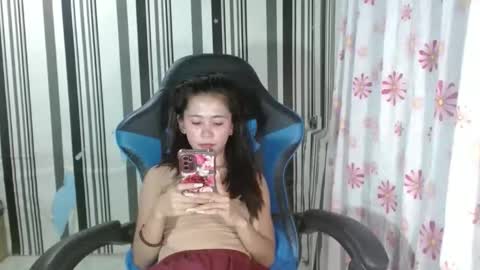 sexxy_emz online show from 09-25-25, 03:10