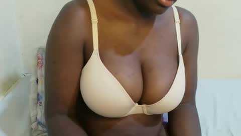 sexxy_maya1 online show from 05-02-26, 07:52