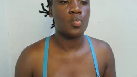 sexxy_maya1 online show from 05-03-26, 08:04