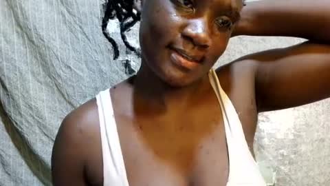 sexxy_maya1 online show from 07-28-26, 07:39