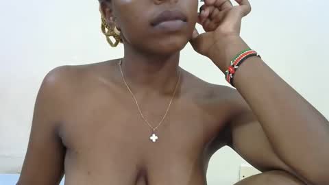 Snapshot of sexxy_montana chatting on 10-18-25, 09:43 sexxy_montana online show from 10-18-25, 09:43