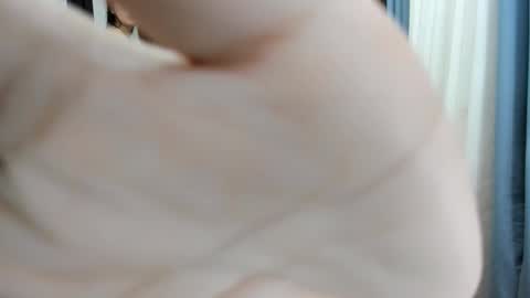 Snapshot of sexxyasian_selle4uxxx chatting on 10-16-25, 04:30 sexxyasian_selle4uxxx online show from 10-16-25, 04:30