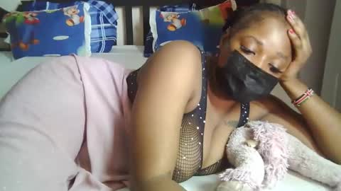 sexxybooty254 online show from 02-26-26, 12:04