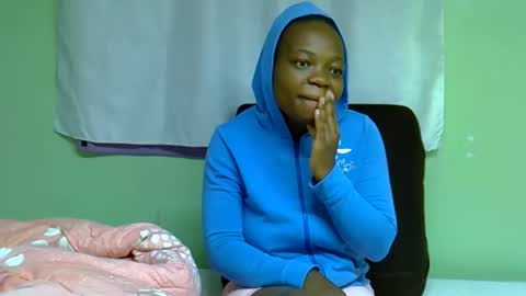 Snapshot of sexxybuttie chatting on 03-03-26, 11:32 African Queen online show from 03-03-26, 11:32