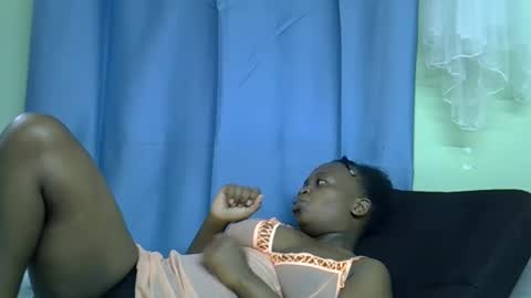 African Queen online show from 04-30-26, 07:47