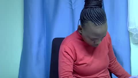 African Queen online show from 05-06-26, 01:57