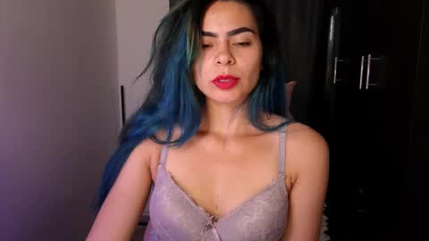  Angie   online show from 09-09-25, 01:16