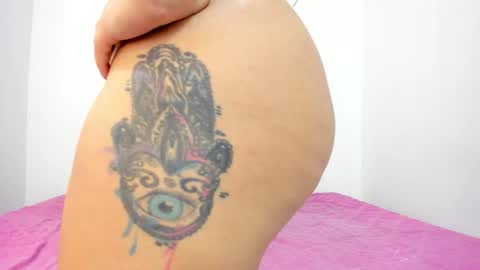 sexxylatincouple1 online show from 02-10-26, 10:08