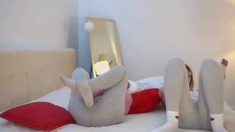 Snapshot of sexxylorry chatting on 04-22-26, 06:31 Lorry small boobs and Maya big boobs friends with benefits online show from 04-22-26, 06:31