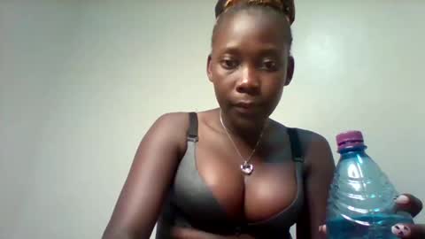 Snapshot of sexxyvajaina chatting on 02-02-25, 11:53 sexxyvajaina online show from 02-02-25, 11:53