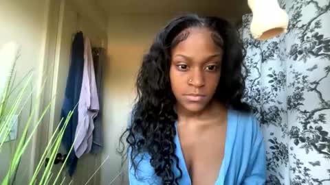 sexxyynini online show from 03-25-26, 12:11