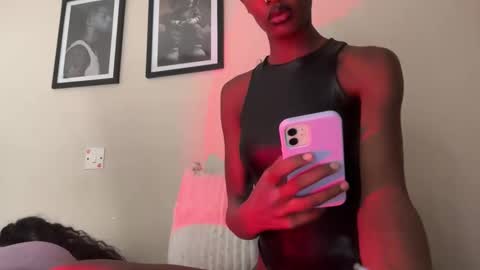 sexy_aluna online show from 09-27-25, 10:59