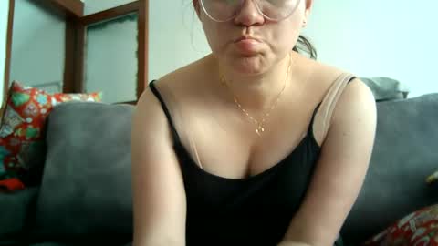 Snapshot of sexy_angelin4 chatting on 01-08-25, 06:41 Angelina Spencer online show from 01-08-25, 06:41