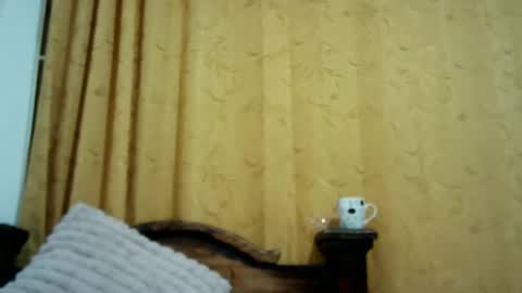 Snapshot of sexy_angelin4 chatting on 02-02-25, 01:45 Angelina Spencer online show from 02-02-25, 01:45