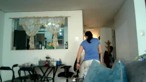 Snapshot of sexy_angelin4 chatting on 02-12-25, 06:30 Angelina Spencer online show from 02-12-25, 06:30