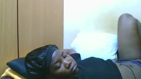 Snapshot of sexy_ariana90 chatting on 01-17-26, 09:51 Reshia online show from 01-17-26, 09:51