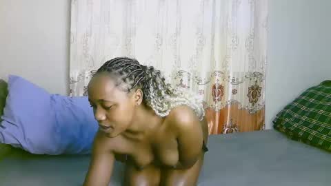 Snapshot of sexy_ariana_2 chatting on 03-06-25, 06:41 Ariana online show from 03-06-25, 06:41