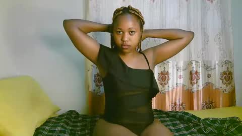 Snapshot of sexy_ariana_2 chatting on 09-21-25, 11:34 Ariana online show from 09-21-25, 11:34